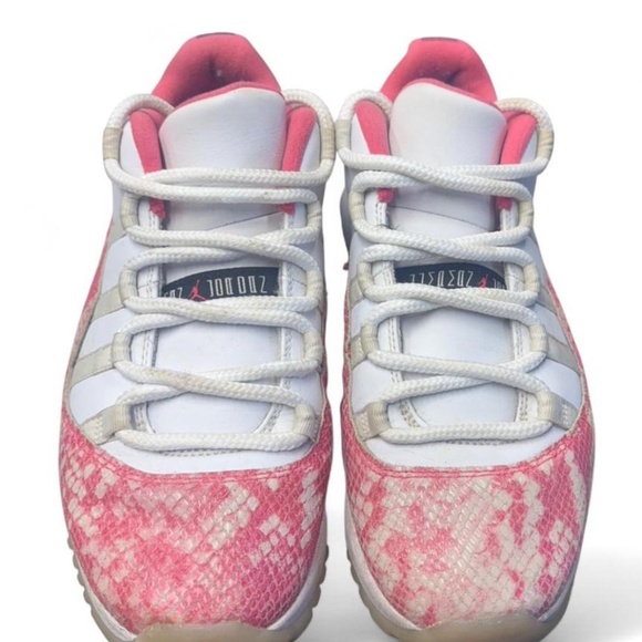 Women's size 8.5 Air Jordan 11 Retro Low sneakers “Pink Snakeskin" - Picture 2 of 5